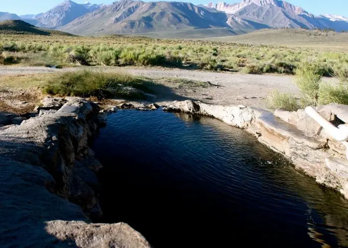 mammoth lakes hot springs